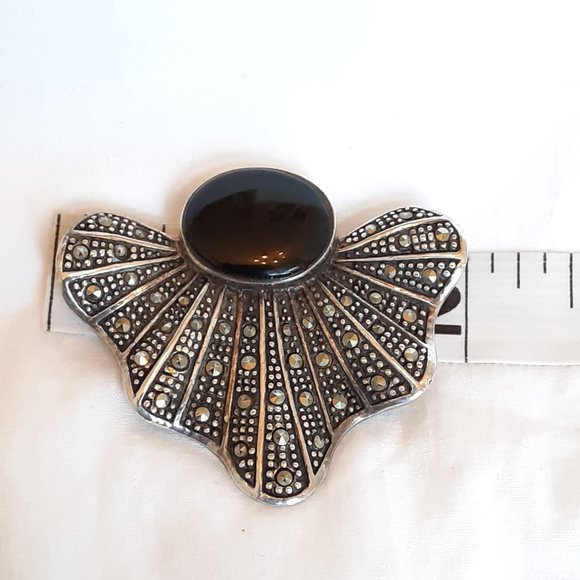 Jewelry - Vintage 925 sterling & marcasite   petal brooch